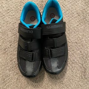 Shimano cycling shoes. 38.  Works w/ SoulCycle.